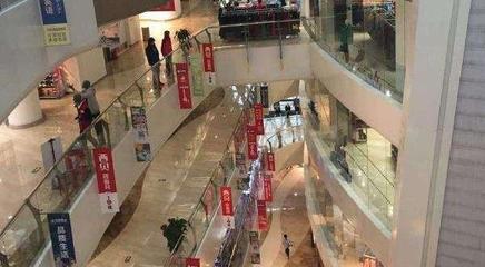 繁华落尽 长沙一家昔日热闹商场的兴衰启示